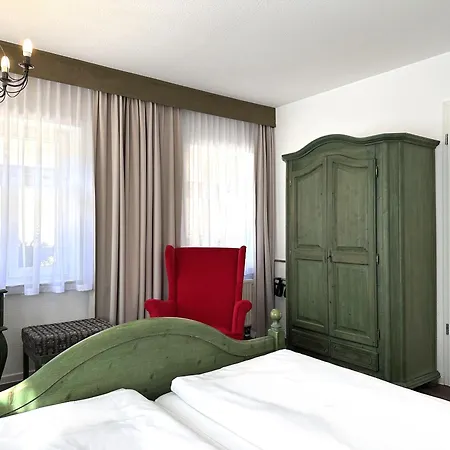 Forsthaus 3*