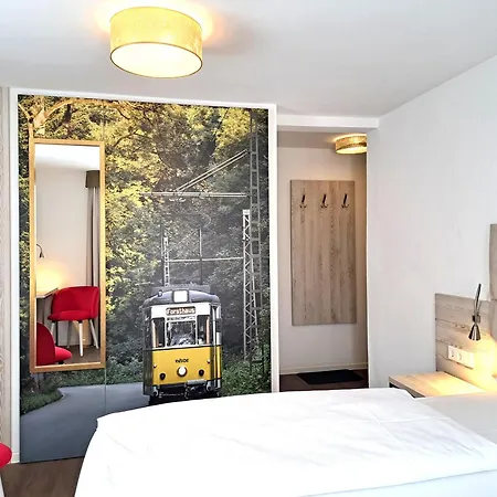 Forsthaus 3*