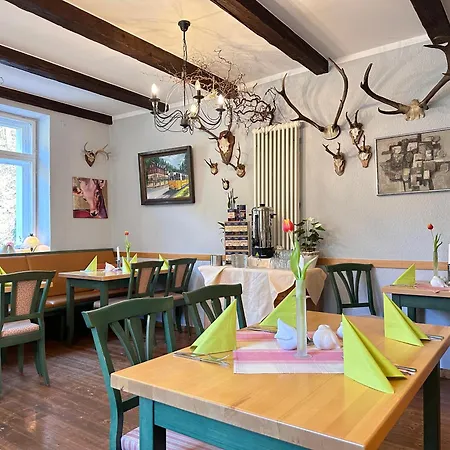 Forsthaus 3*
